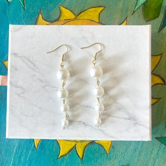 Pearl Drop Dangle Earrings - Picture 2 of 4